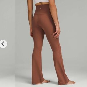 Lululemon Sz 10 Groove Super High Rise Flared Pant